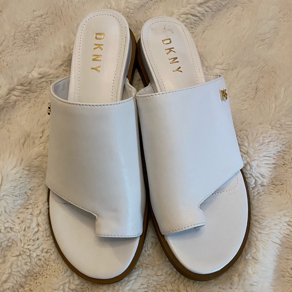 DKNY leather white sandals